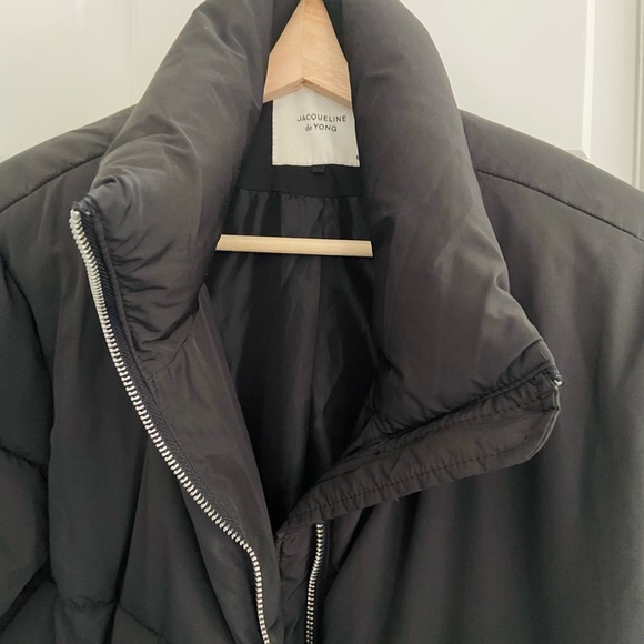 Black cropped puffer - Picture 3 of 4